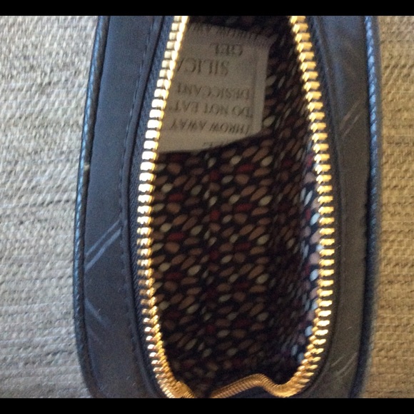 Vera Bradley Preppy Cosmetic Bag - Picture 5 of 5